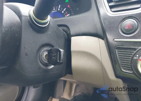 2013 Honda Civic Lx z USA, uszkodzony, nr VIN 2HGFB2F55DH503870